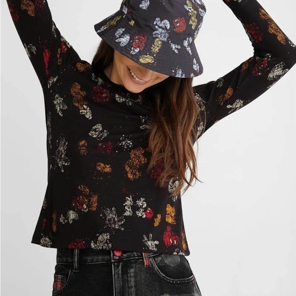 Desigual Mickey Mouse Printed Long Sleeve Tee Black Vintage Fitted sz Small